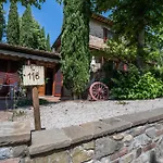 Podere Mezzastrada - Place Of Charme Апартаменты Фьяно