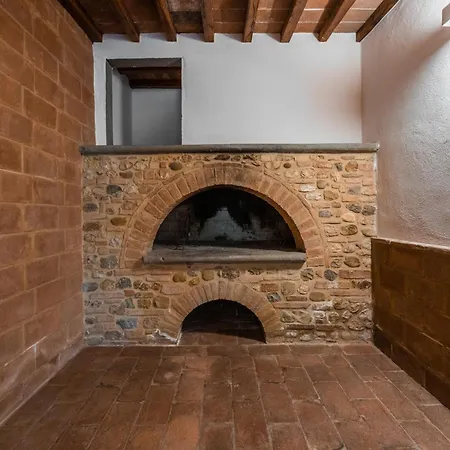 Podere Mezzastrada - Place Of Charme Apartment