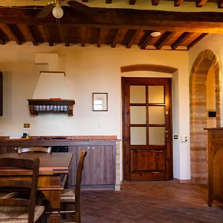 Podere Mezzastrada - Place Of Charme Apartment