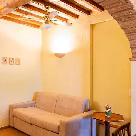 Podere Mezzastrada - Place Of Charme