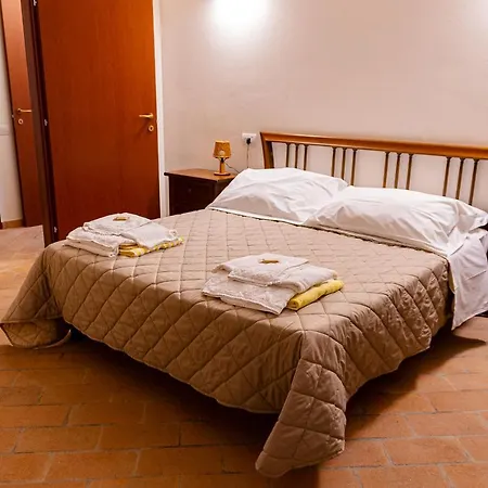 Podere Mezzastrada - Place Of Charme Apartment *