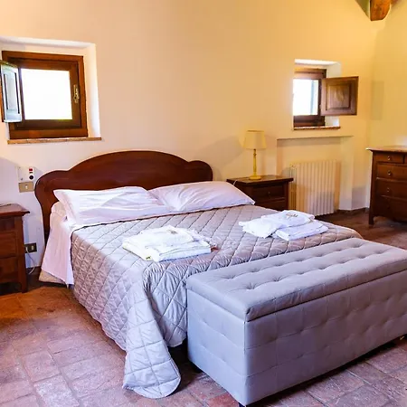 Podere Mezzastrada - Place Of Charme *