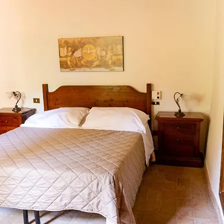 Podere Mezzastrada - Place Of Charme *