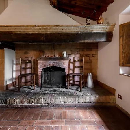 Podere Mezzastrada - Place Of Charme * Fiano (Tuscany)